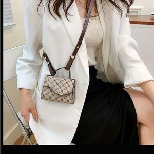 Elegant Brown Grid Crossbody Bag